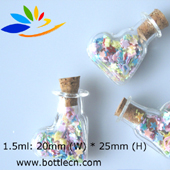 1.5ml heart shaped glass bottle with cork